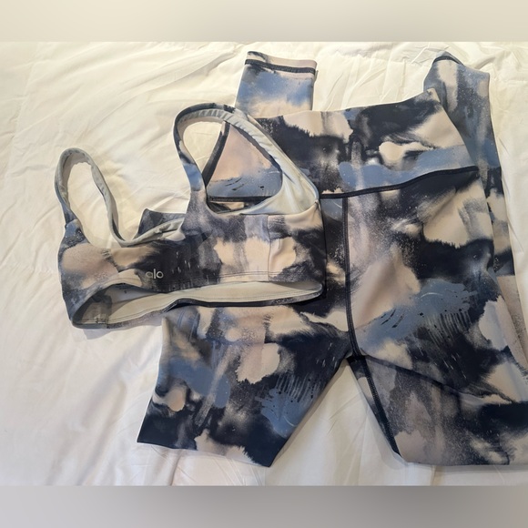 Alo Yoga Vapor High-Waist Graffiti Tie Dye Legging and Bra SET Small - Picture 9 of 11